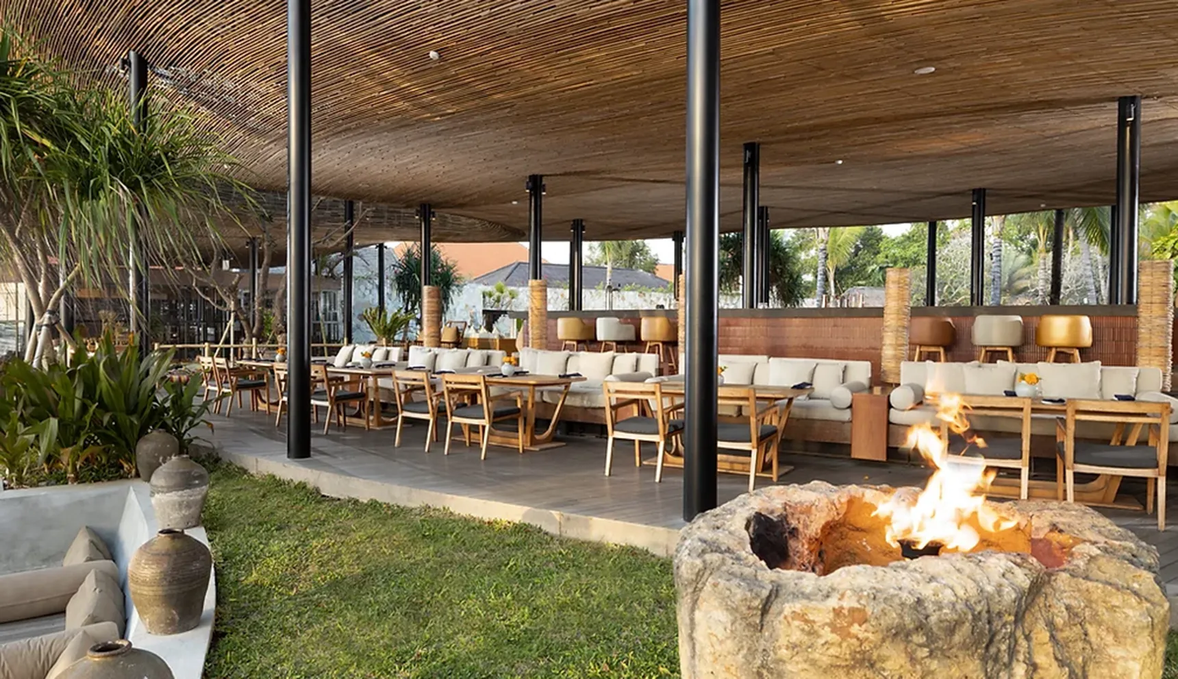 Byrdhouse Beach Club Restaurant & Bar Interior Design Sanur