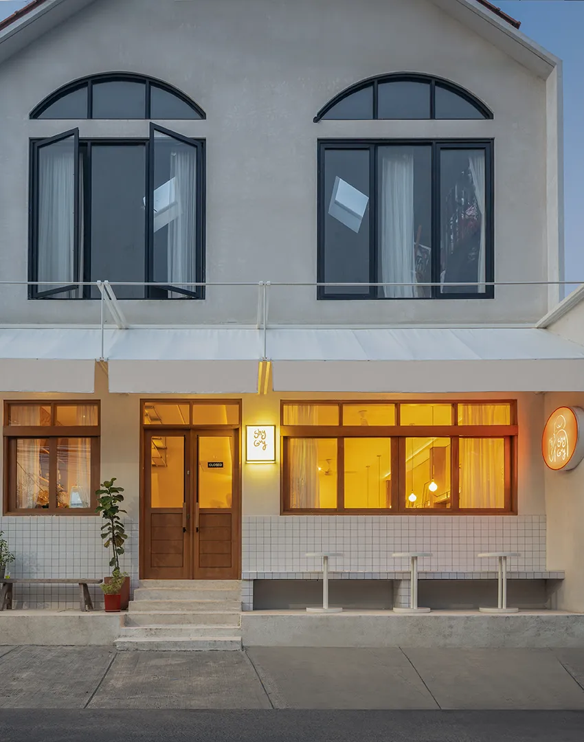 Shy Guy Restaurant & Bar Interior Design