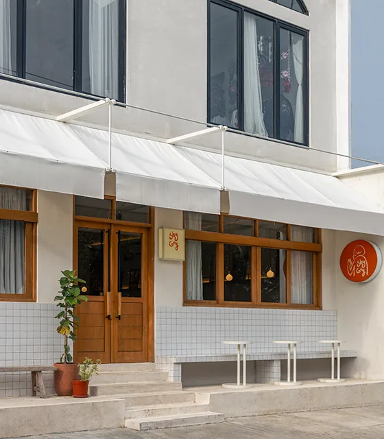 Shy Guy Restaurant & Bar Interior Design
