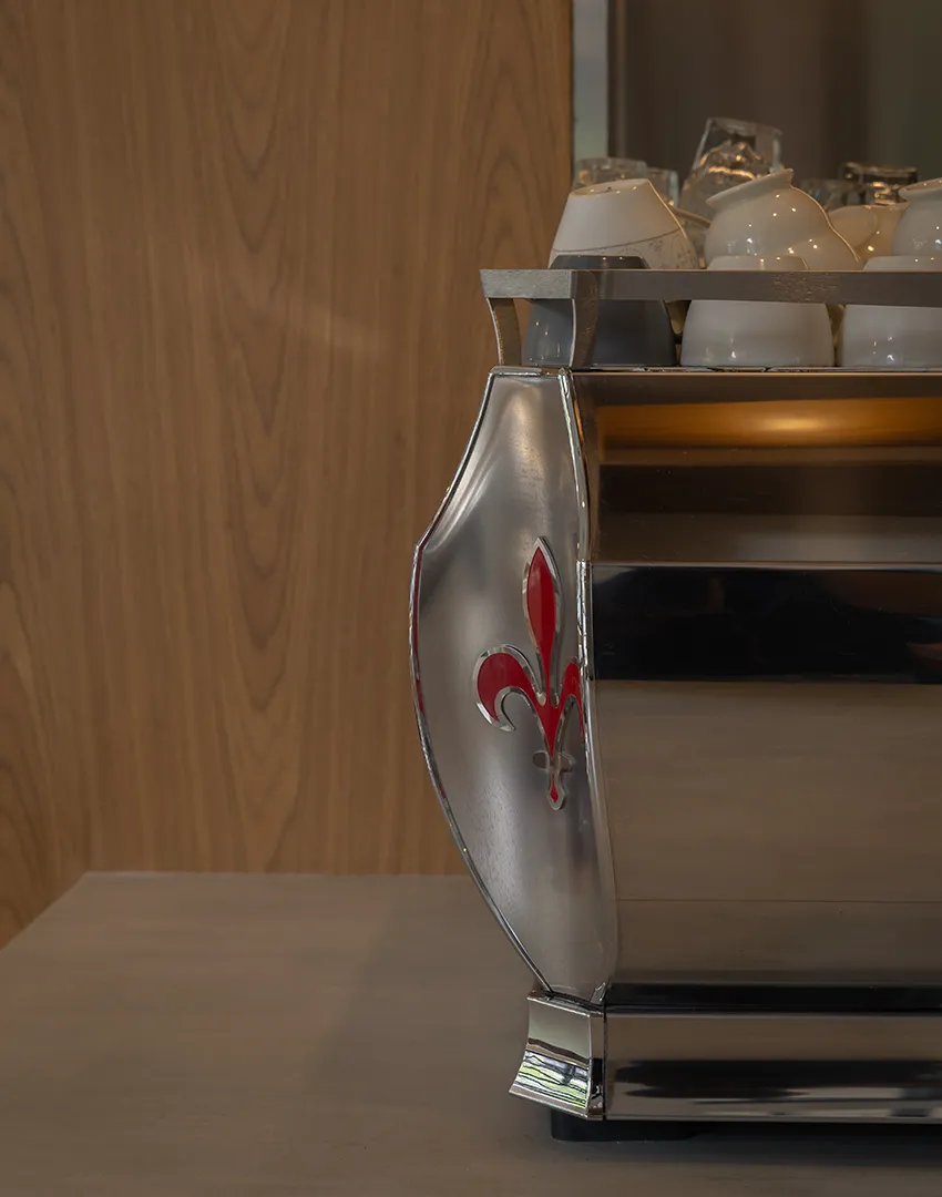 Hungry Bird by Samma Studio