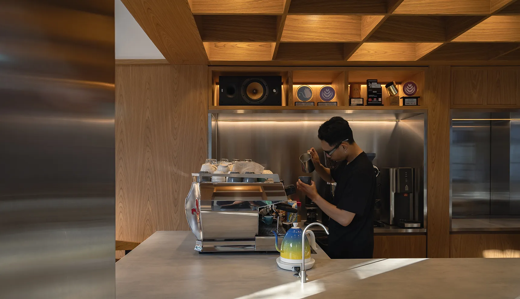 Hungry Bird by Samma Studio