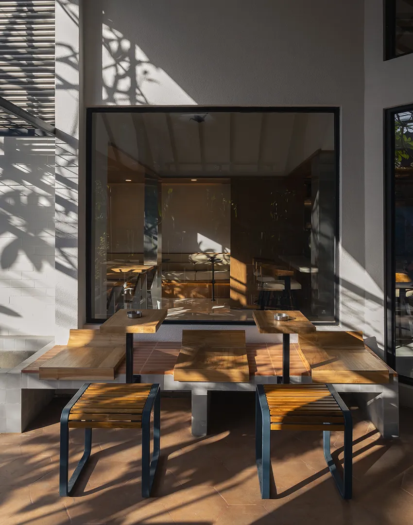 Hungry Bird by Samma Studio