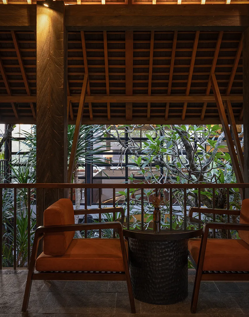 Noonik Bistro Restaurant & Bar Interior Design in Ubud