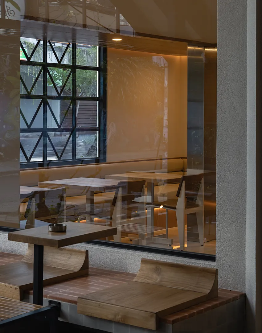 Hungry Bird by Samma Studio