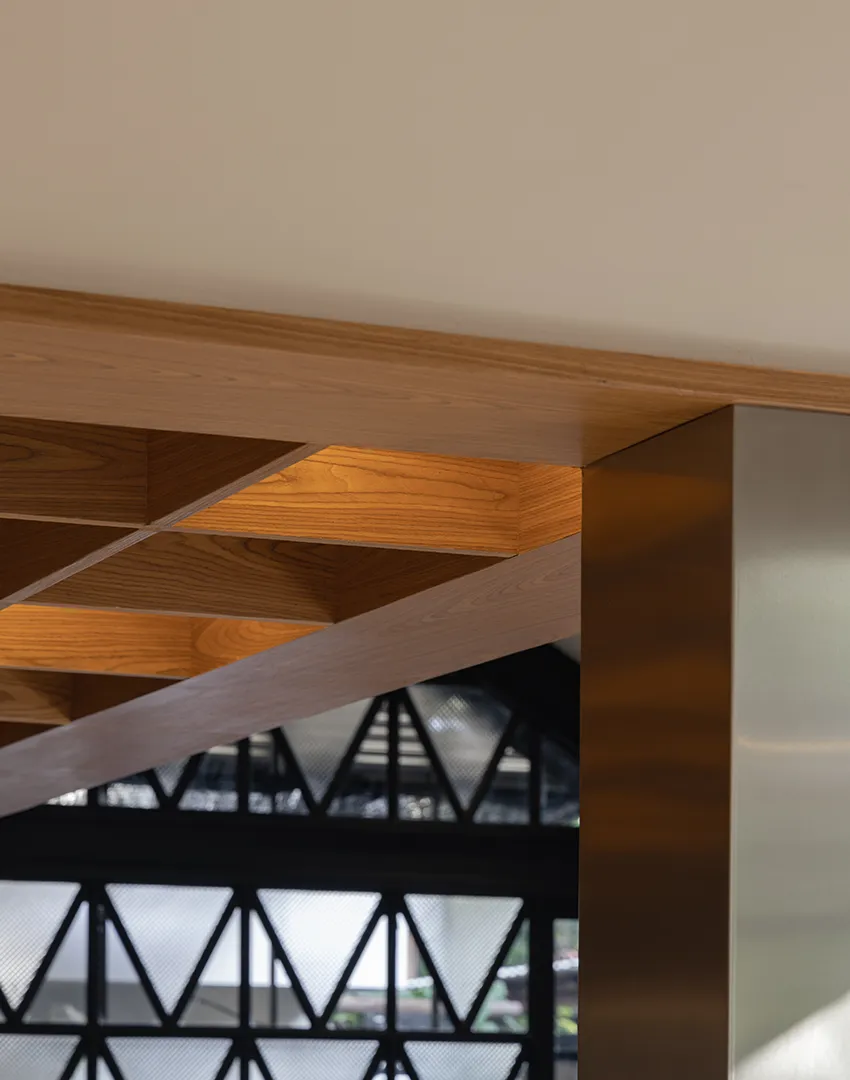 Hungry Bird by Samma Studio