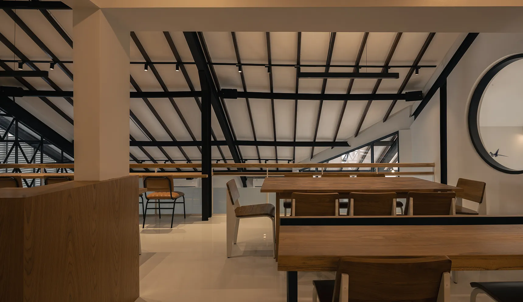 Hungry Bird by Samma Studio