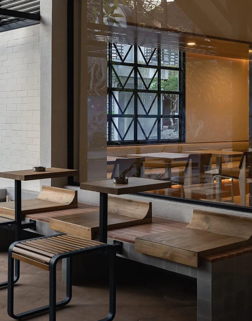 Hungry Bird by Samma Studio