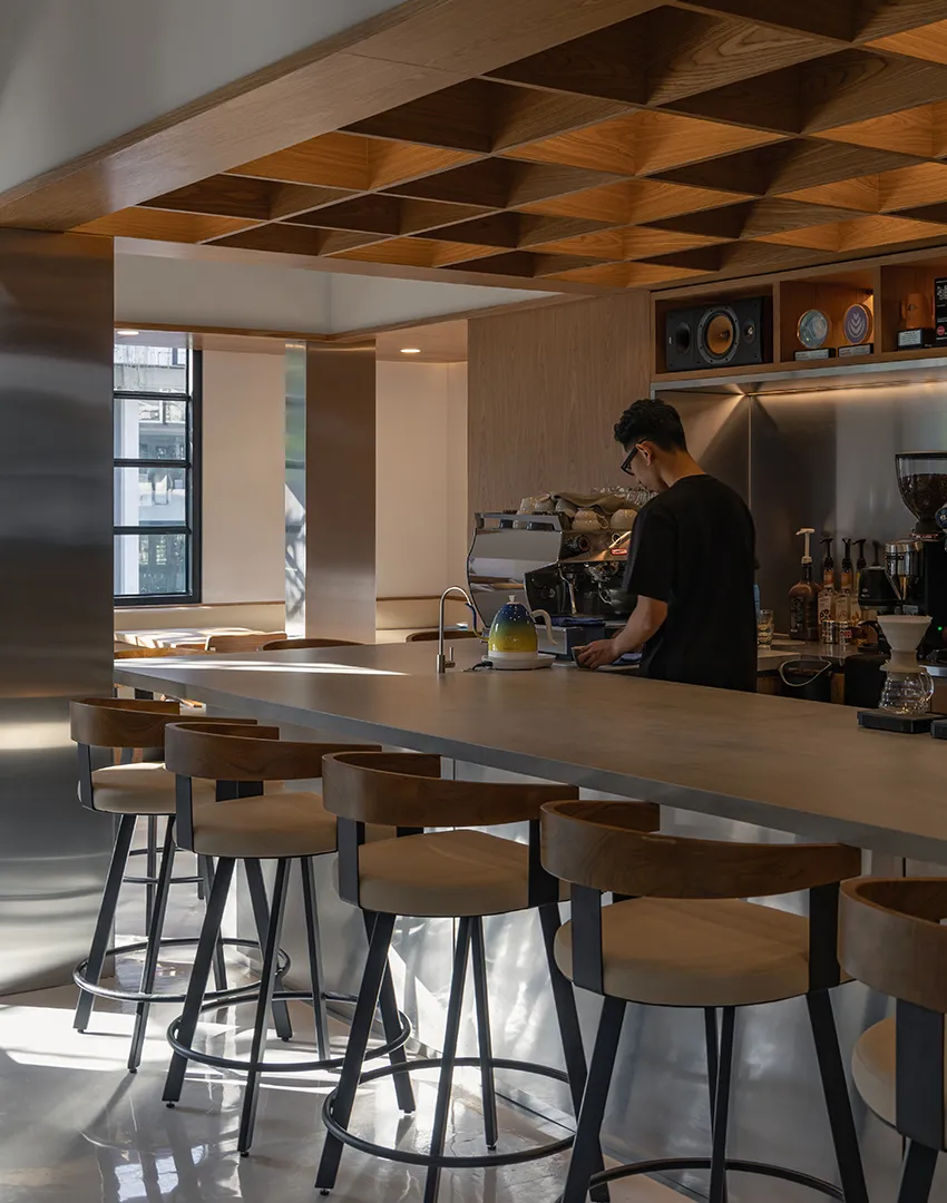 Hungry Bird by Samma Studio