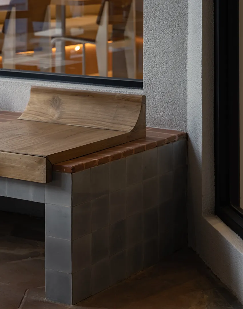 Hungry Bird by Samma Studio