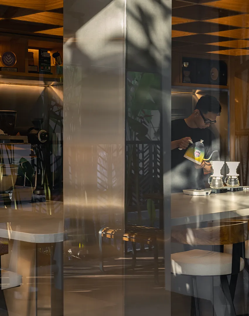 Hungry Bird by Samma Studio