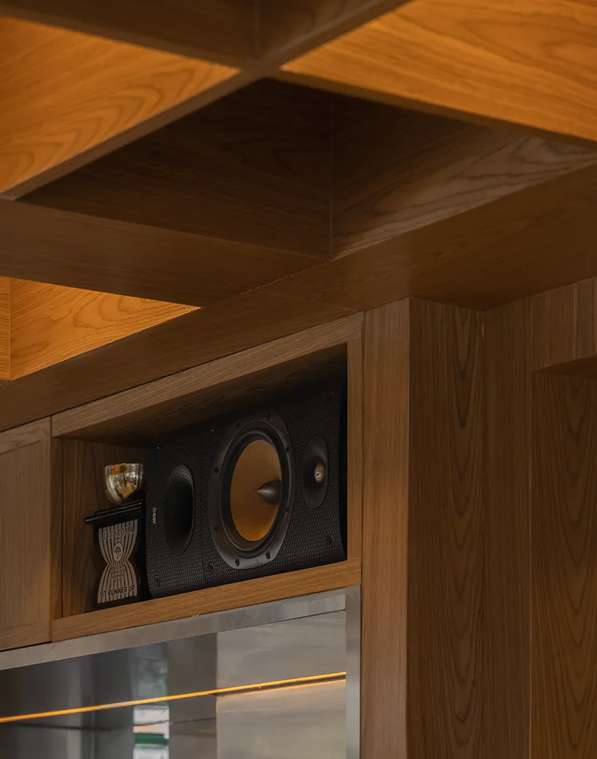 Hungry Bird by Samma Studio