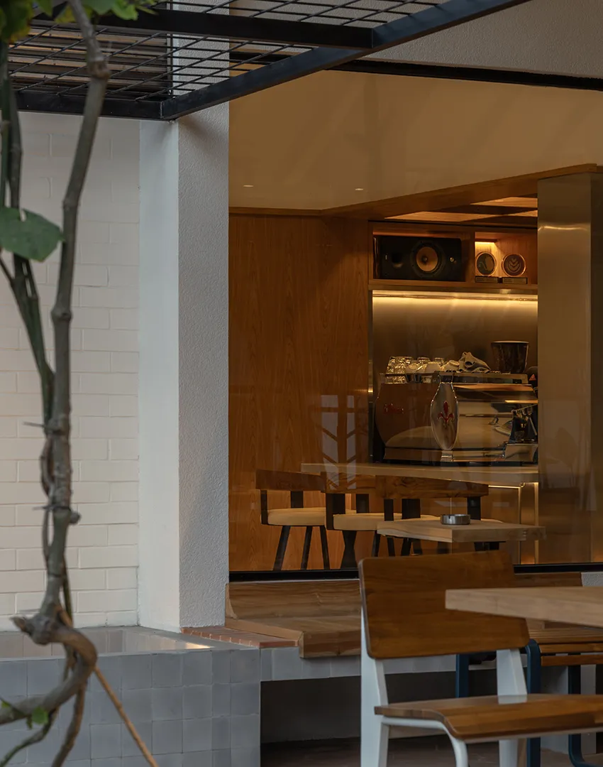 Hungry Bird by Samma Studio